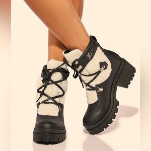 Night happy feet Sherpa boots